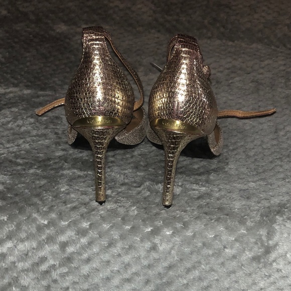 Women’s peep toe with ankle strap - Picture 3 of 3